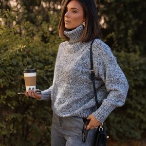 Chic Heather Gray Turtleneck Sweater
